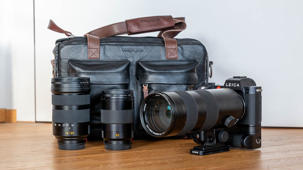 Artisan & Artist ACAM 7100 Camera Bag Review