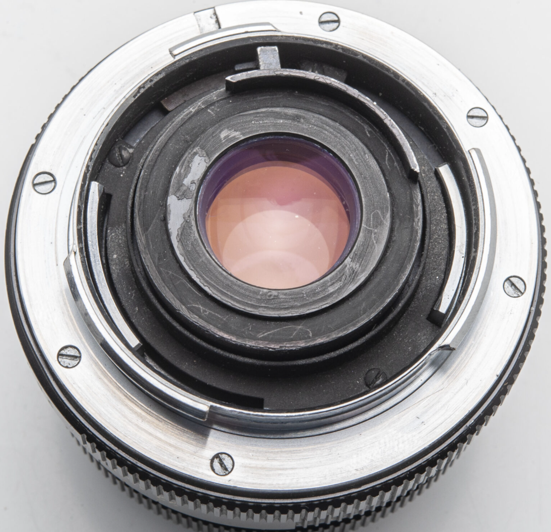 Elmarit-R 35mm f2.8 on Leicaflex SL2 - Aperture locked to 2.8 when 