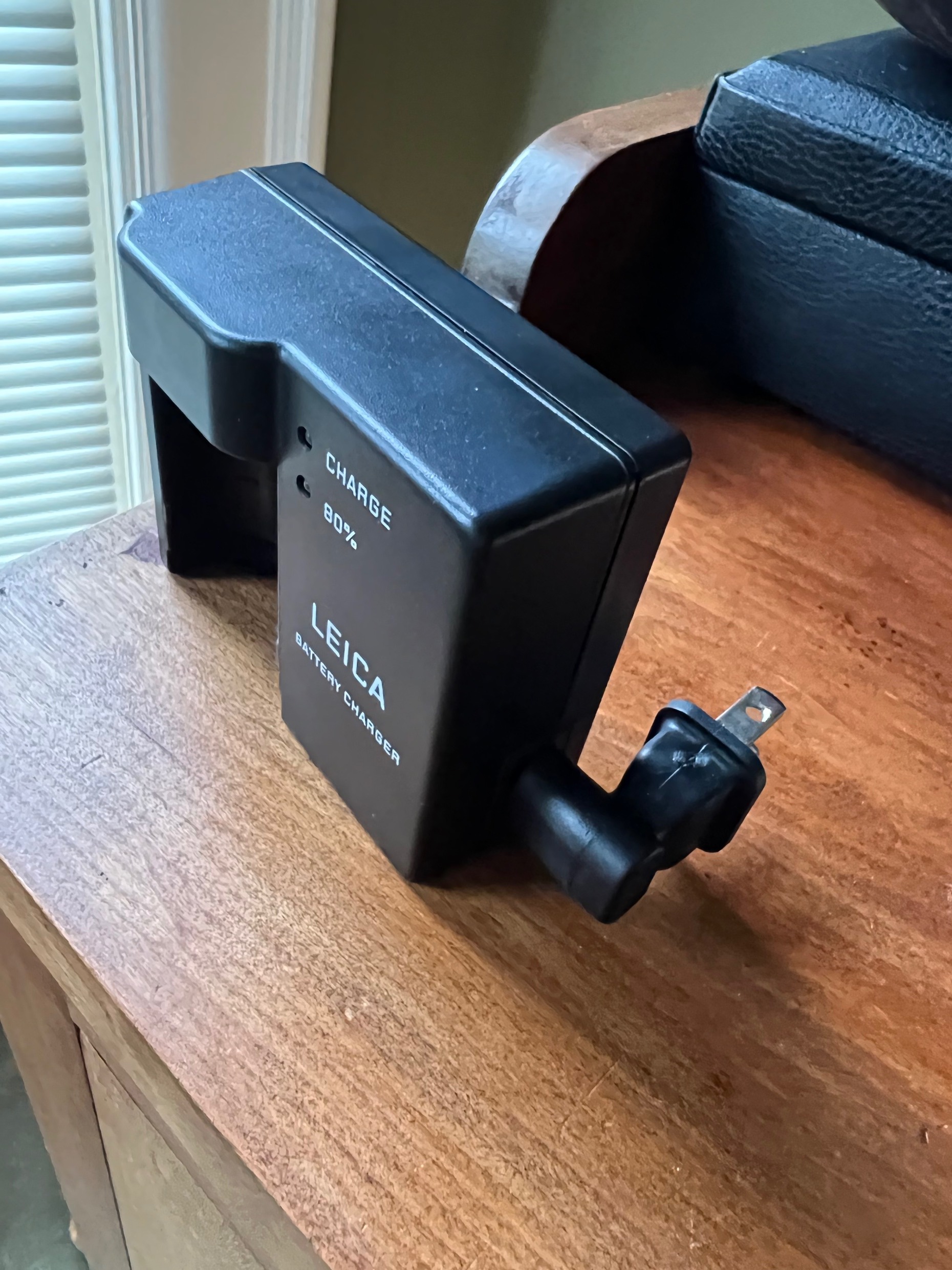 battery not charging any ideas? Leica Q3 / Leica Q2 / Leica Q