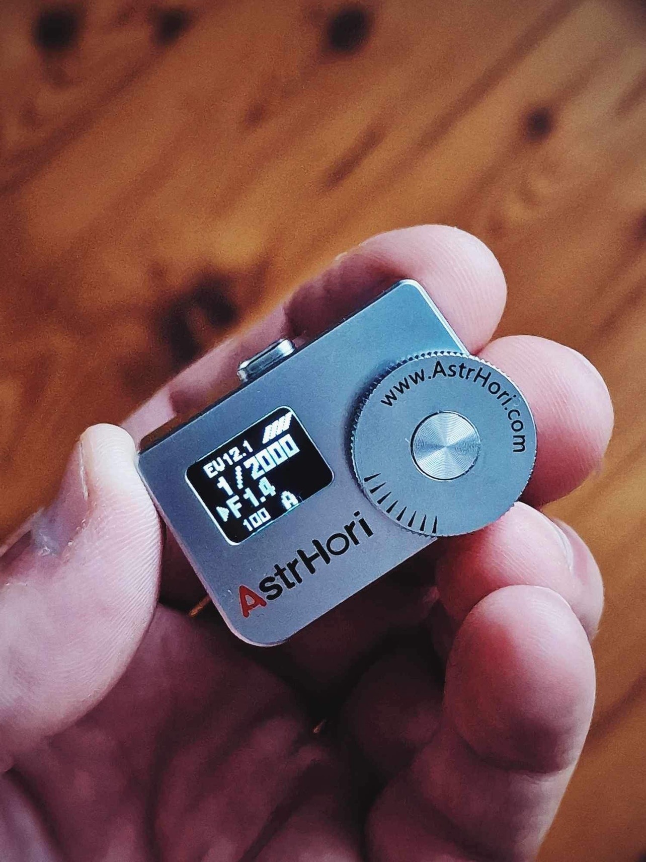 Incamera vs oncamera light meters Leica MA / M7 / MP and Film M