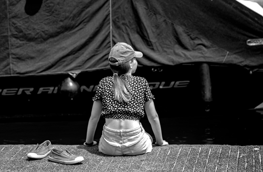 cooling-the-feet-people-leica-forum